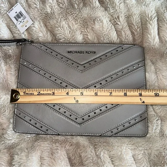 Michael Kors Ellis XL Studded Wristlet Clutch Pearl Gray Leather NWT - Picture 7 of 8